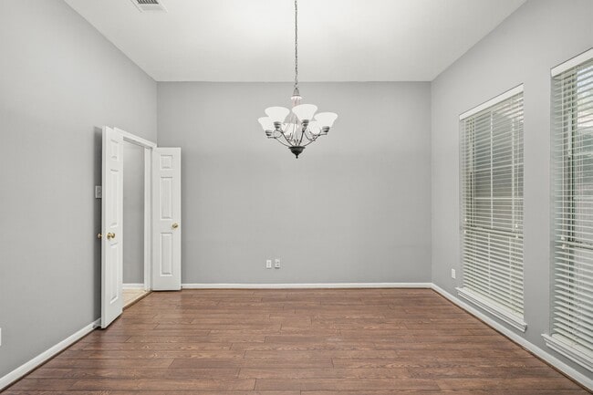 Building Photo - 15851 Jamie Lee Dr