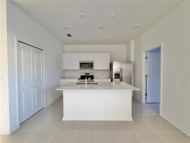 Building Photo - 2348 Rider Rain Ln