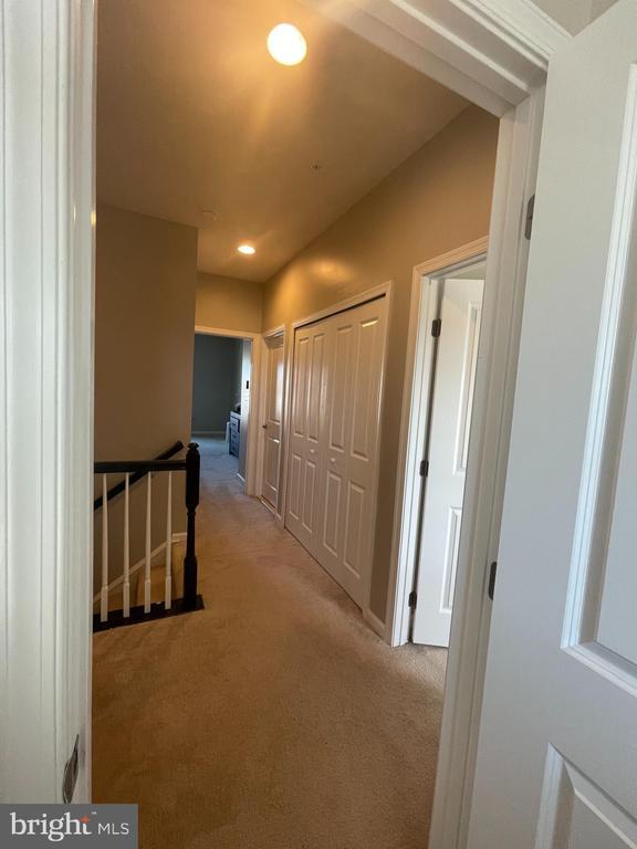Building Photo - 22421 Sweetspire Dr