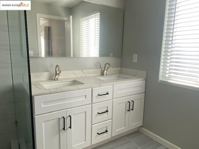 Building Photo - 2516 Toltec Cir