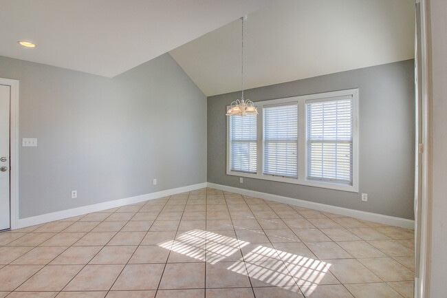 Building Photo - 219 Brandywine Pl Dr