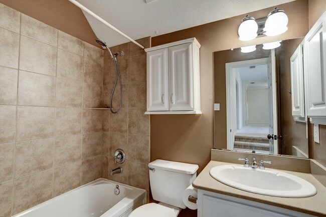 Building Photo - 62 Marquise Oaks Pl