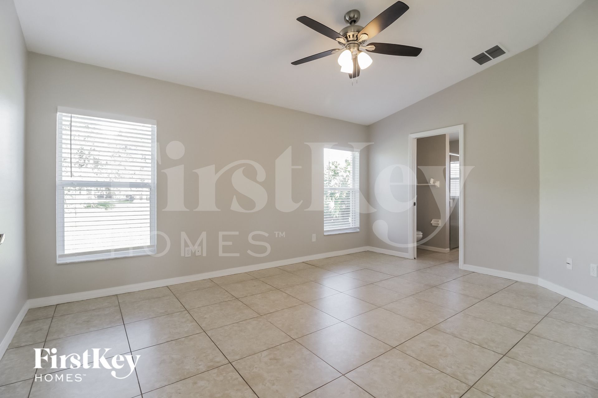 Building Photo - 1319 Macon Dr