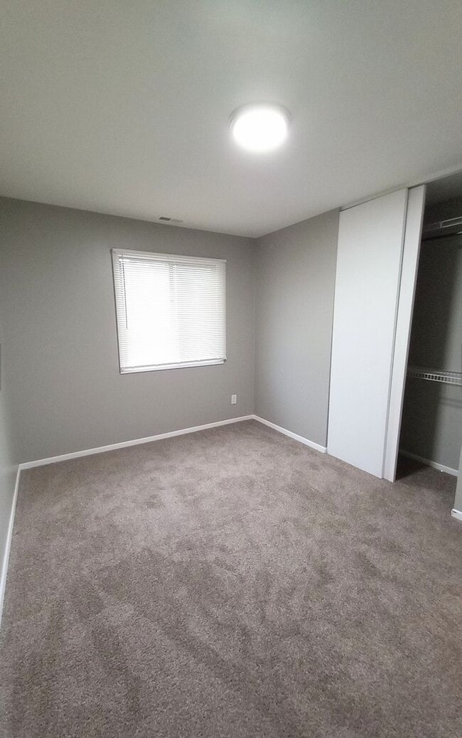 Building Photo - Beautiful Updated Condo in Chesterton