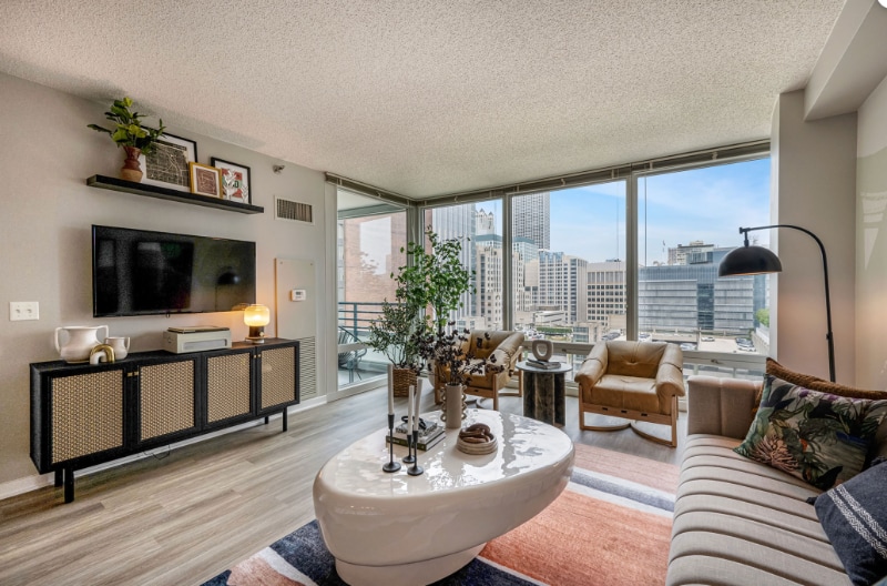 Building Photo - 339 E Ohio St