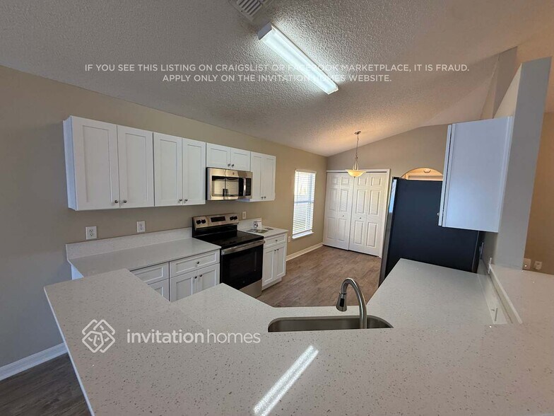 Building Photo - 2966 Elbib Dr