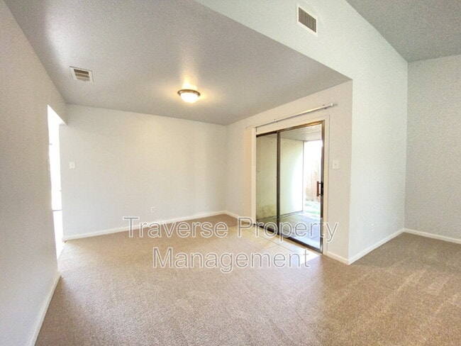 Building Photo - 7414 Emory Oak Ln