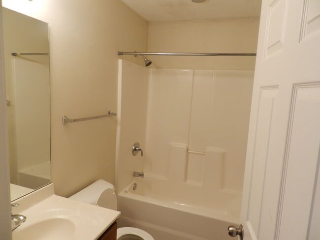 Building Photo - 24430 Tanglewood Rd