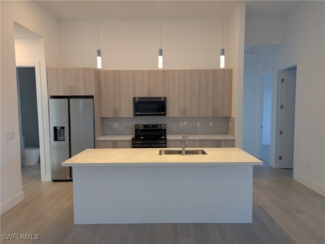 Building Photo - 1227 NW 40th Pl