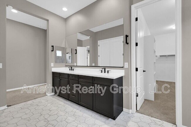 Building Photo - 5116 N 185th Ave