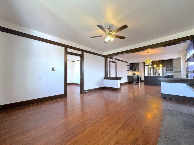 Building Photo - Updated Home with Historic Charm! 3bed/2 bath Refrig A/C across from Park! Water Included!