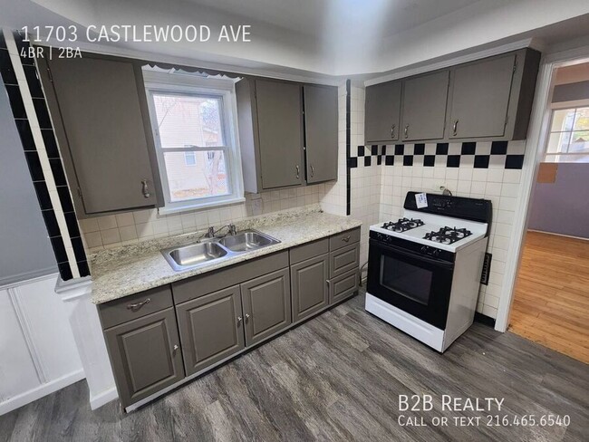 Building Photo - 11703 Castlewood Ave