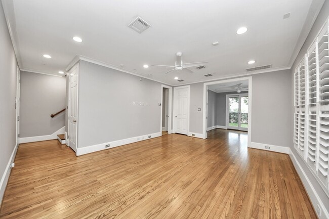 Building Photo - 12790 Yorkstone Dr