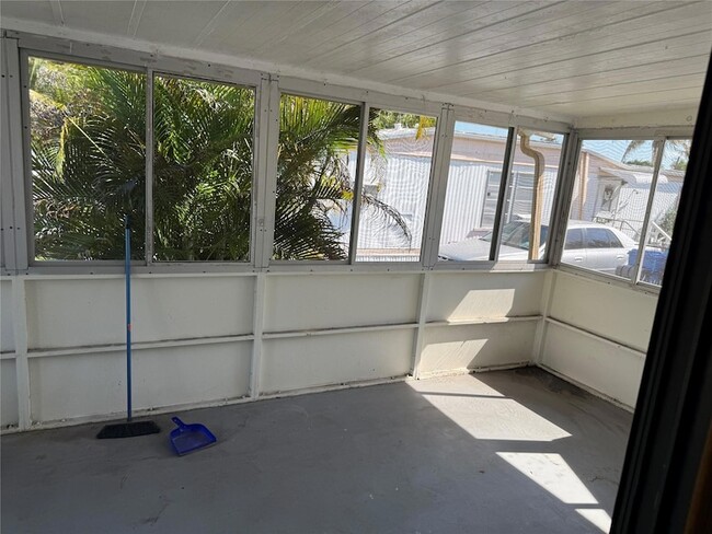 Building Photo - 3161 SW 53rd Ave