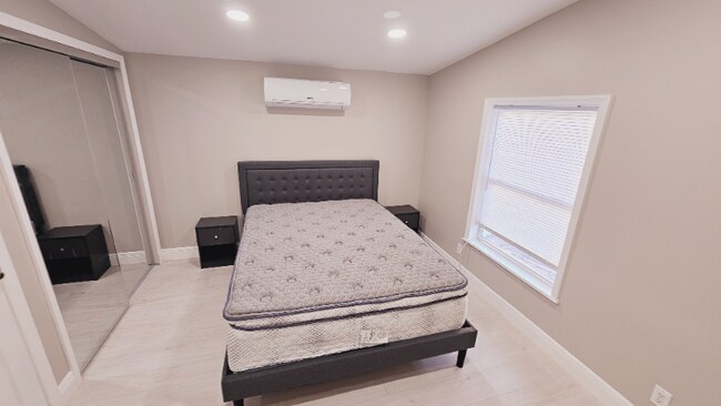 Building Photo - 317 Boston Ave