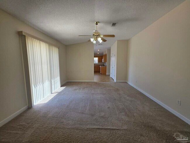 Building Photo - 720 Buoy Dr