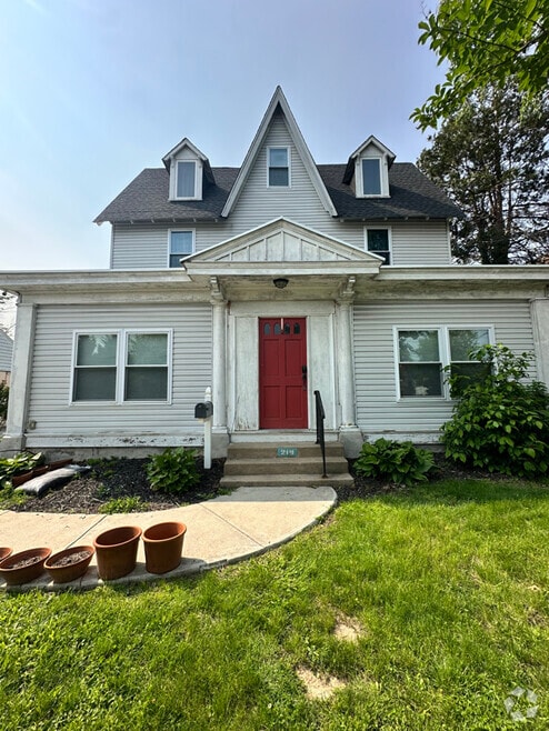 Building Photo - 219 W Chester Pike