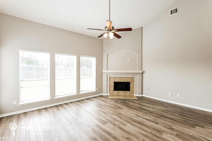 Building Photo - 14811 Forest Enclave Ln