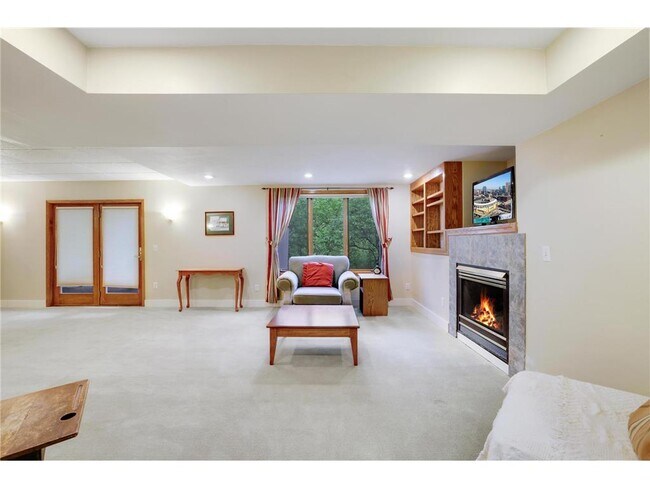 Building Photo - 3757 Bayberry Ln