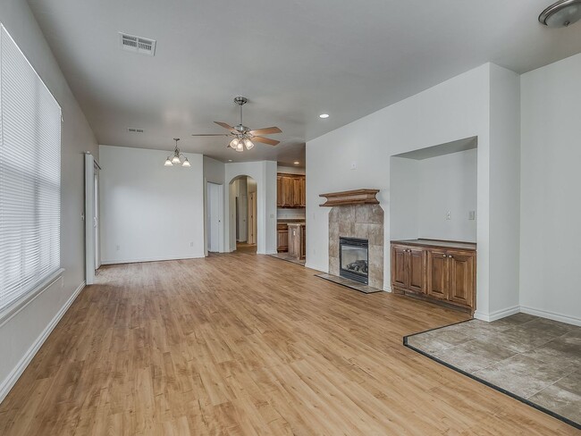 Building Photo - 11409 NW 121st Pl