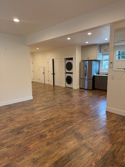 Building Photo - 1184 Rutherford Dr