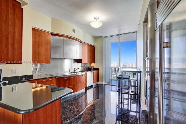 Building Photo - 18101 Collins Ave