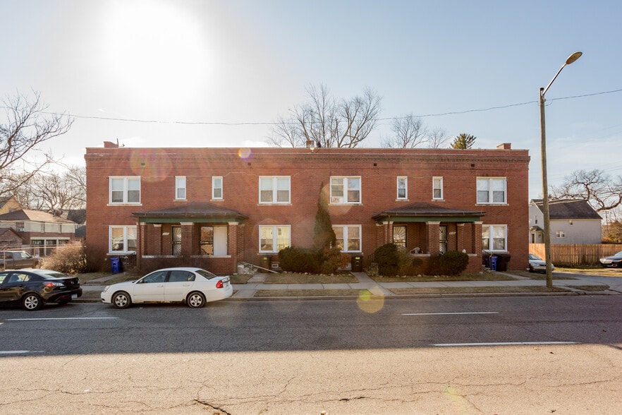 Building Photo - 8130 E Vernor Hwy
