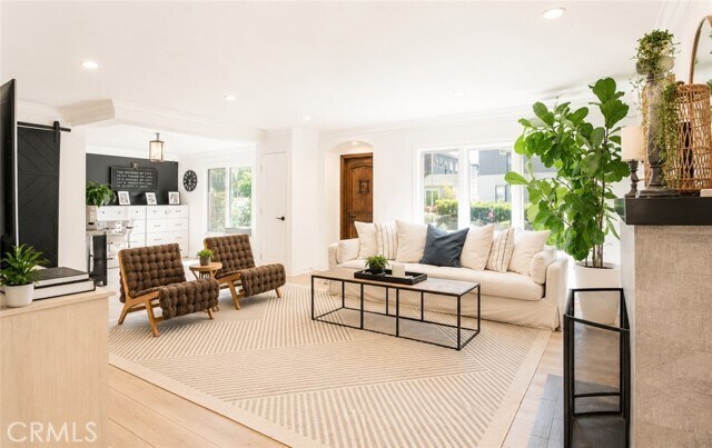 Building Photo - 501 Aliso Ave