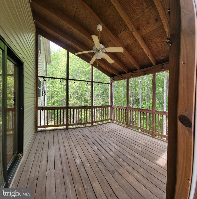 Building Photo - 10105 Cotter Ct
