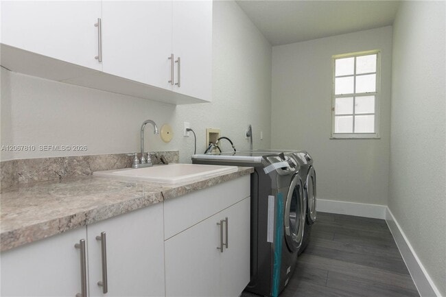 Building Photo - 3799 Lancewood Dr