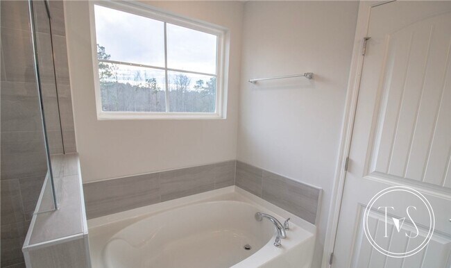 Building Photo - 254 Flagler Dr
