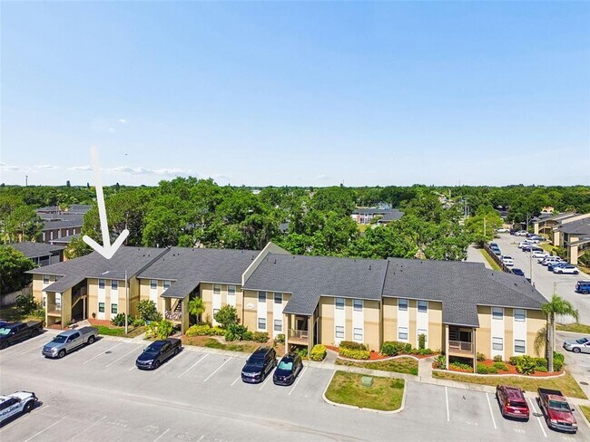 Building Photo - 10100 Sailwinds Blvd N