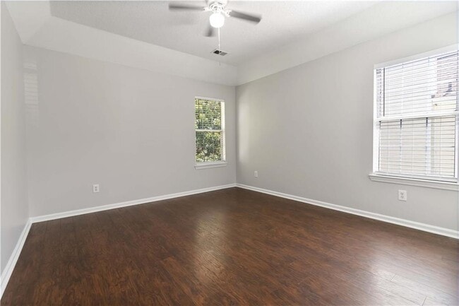 Building Photo - 400 Cascade Rise Ct SW