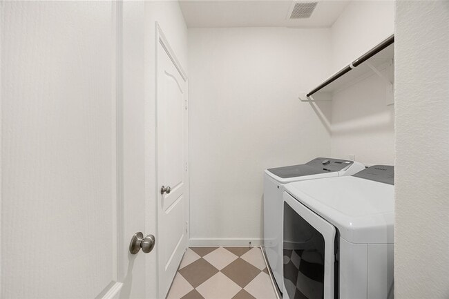 Building Photo - 31411 Horseshoe Meadow Bend Ln