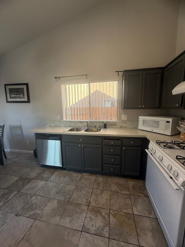 Building Photo - Coming Soon