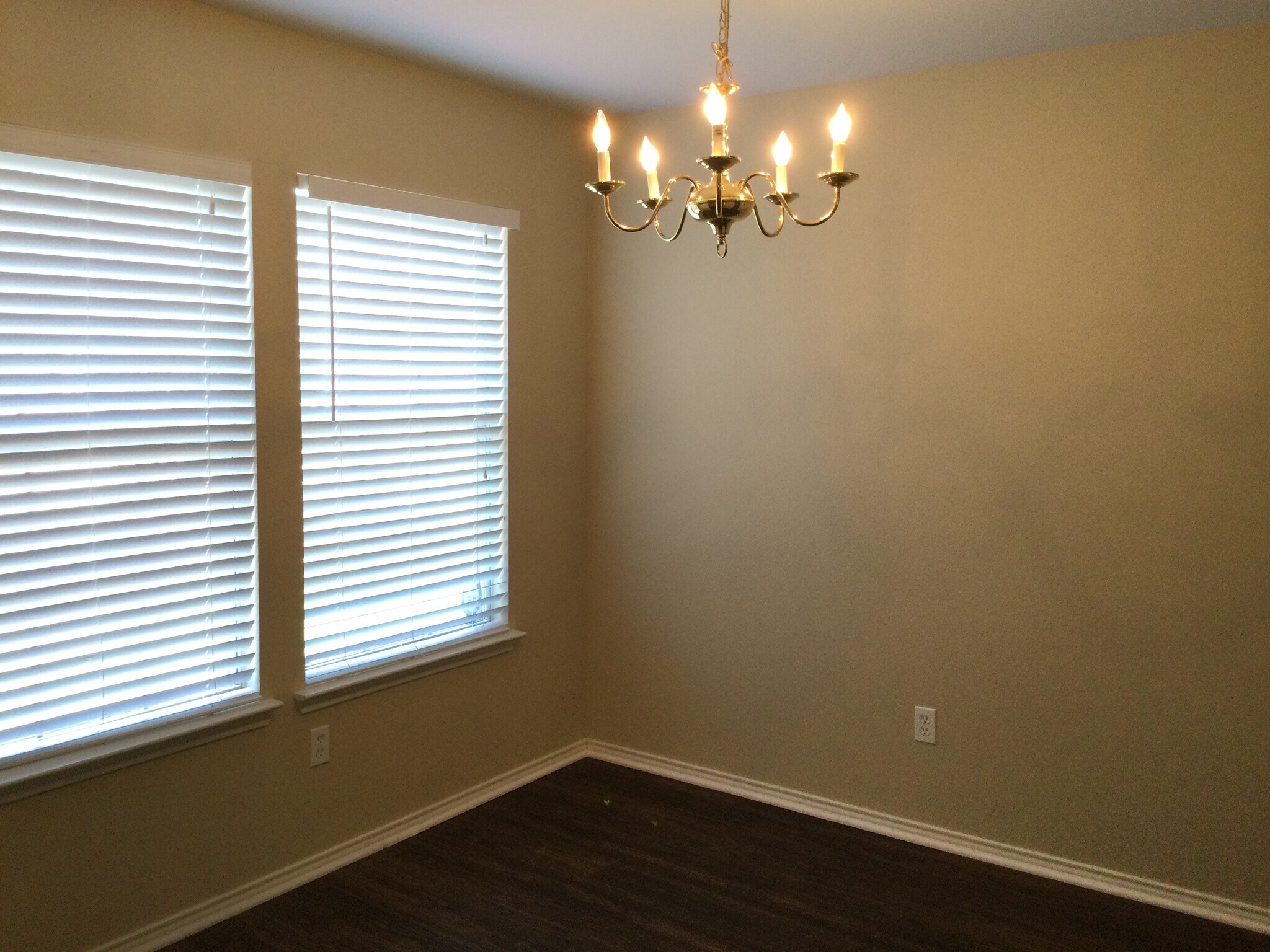 Building Photo - 5589 Hunters Bend Ln