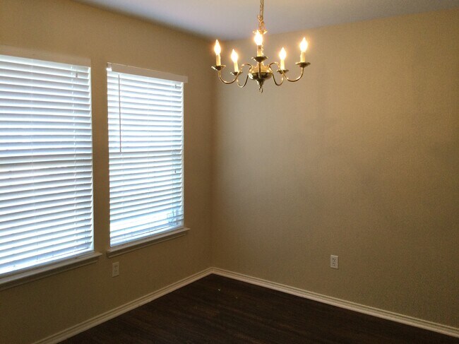 Building Photo - 5589 Hunters Bend Ln