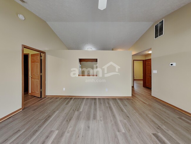 Building Photo - 2540 Abalone Dr