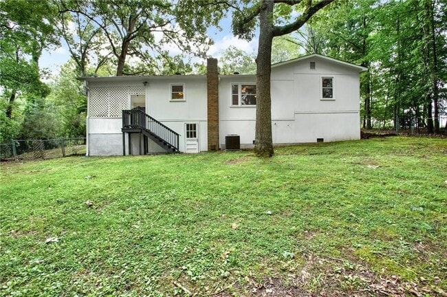 Building Photo - 20 Timberlane Terrace SW