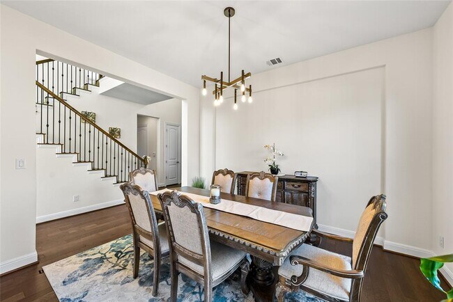 Building Photo - 5221 Cedro Elm Dr