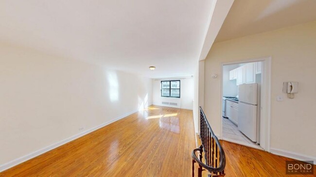 Building Photo - 0 bedroom in NEW YORK NY 10017