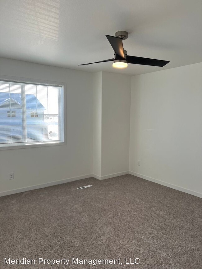 Building Photo - 3 br, 2 bath House - 4951 37th Ave S