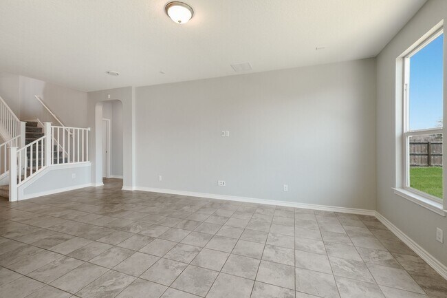 Building Photo - 118 Kyle Cove