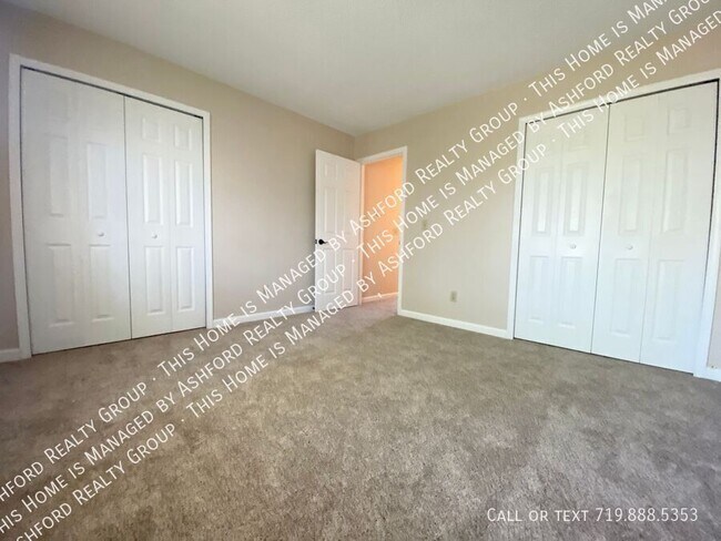 Building Photo - 1304 Soaring Eagle Dr