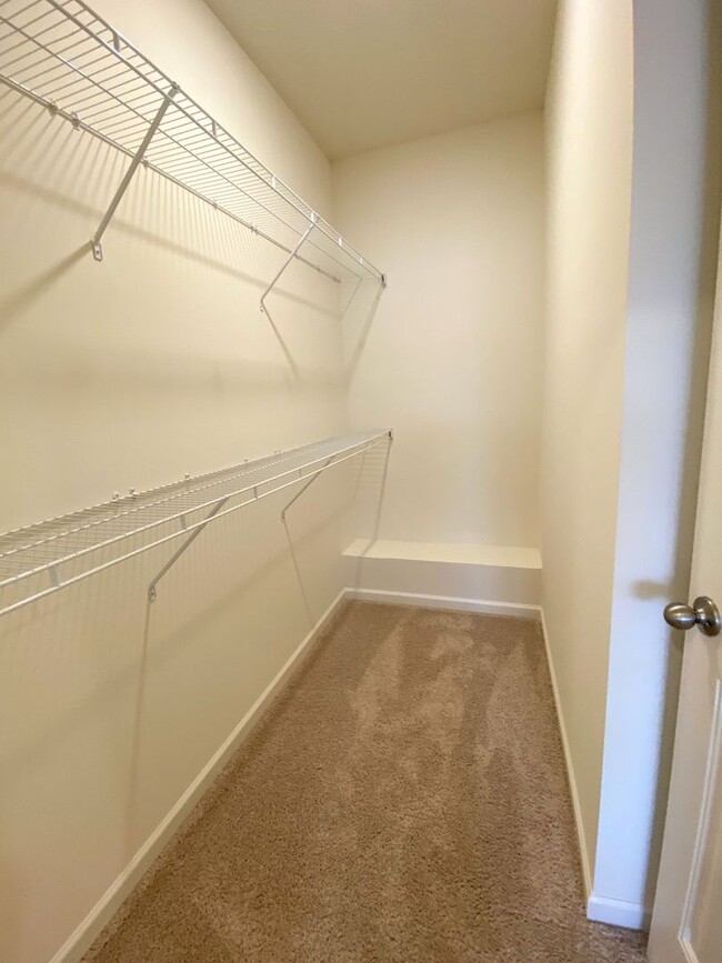 Building Photo - 3 bed 2 bath new construction in 2023 in M...