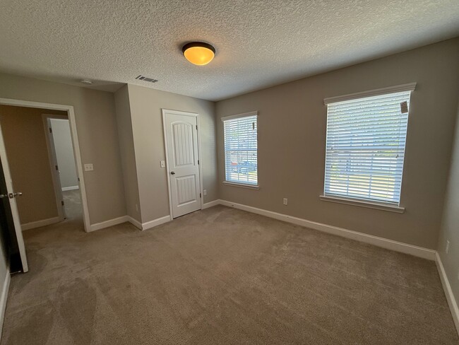 Building Photo - 1217-1217 Cypress Fall Cir