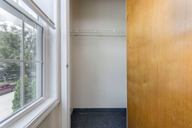 Building Photo - 707 M St