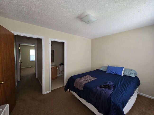 Building Photo - 1097 W Pueblo Dr