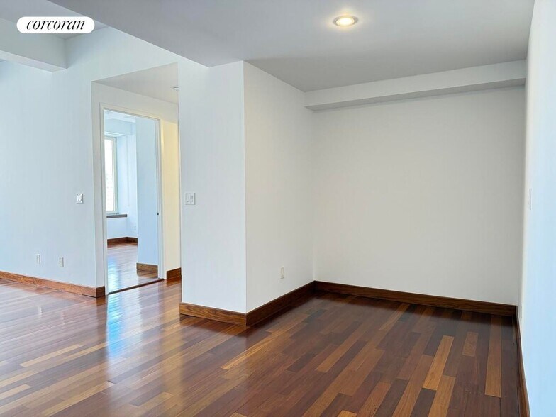 Building Photo - 305 E 63rd St