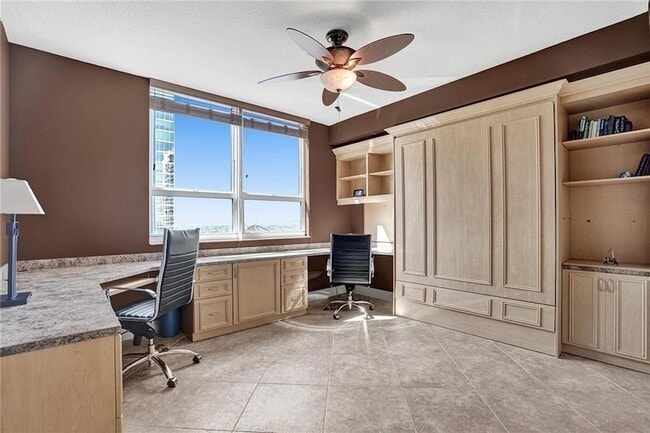 Building Photo - 350 SE 2nd St